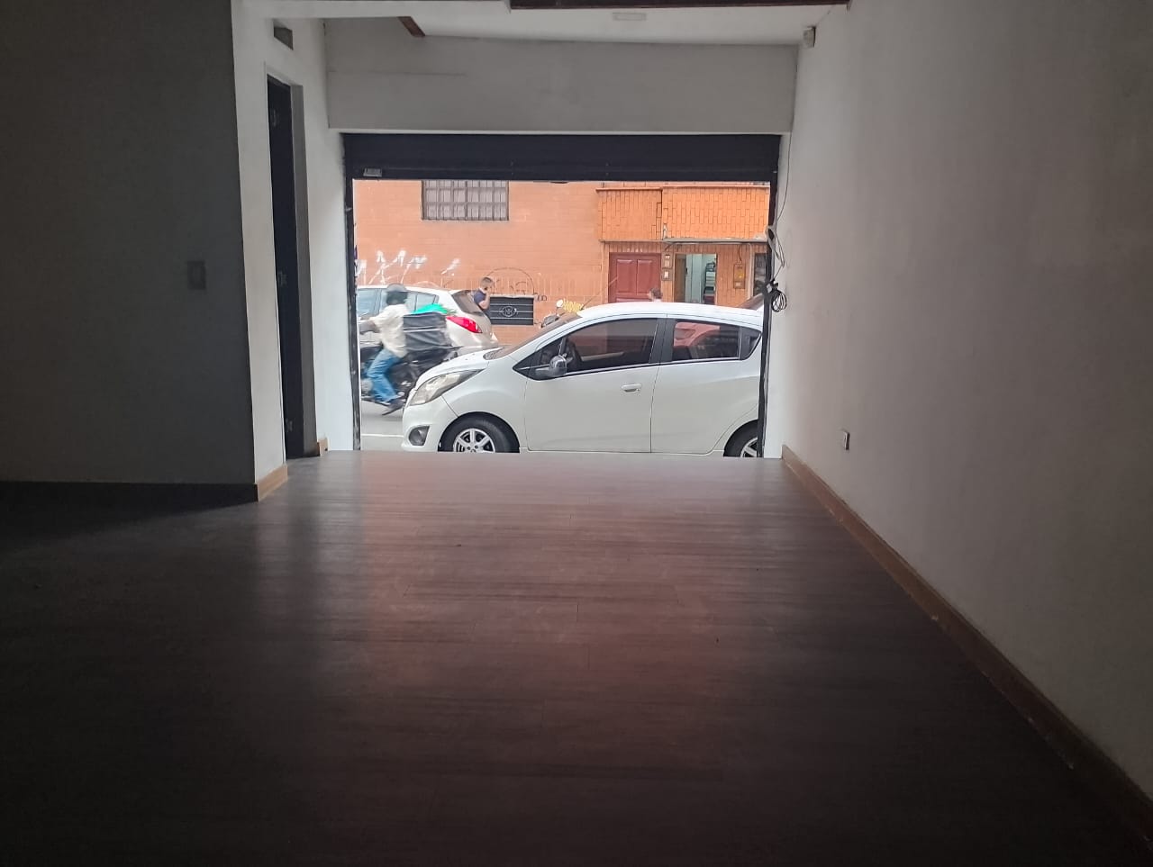 Local en el Barrio Mesa